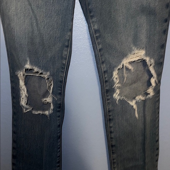 Good American Blue Straight Leg Jeans Distressed Style - size 0/25 - B6 - Picture 4 of 6